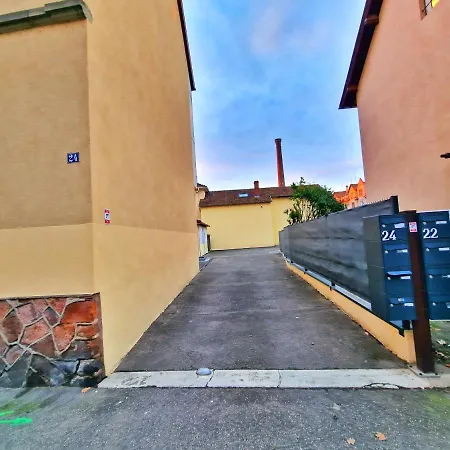 Daire Zen Spa-4 Pers-jacuzzi-parking-clim-colmar Colmar