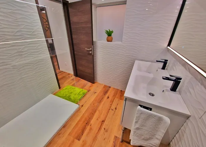 Zen Spa-4 Pers-jacuzzi-parking-clim-colmar